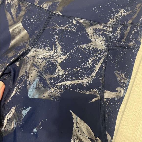 Old Navy High-Waisted Elevate Powersoft 7/8-Length Side-Pocket Leggings size M - Picture 4 of 6